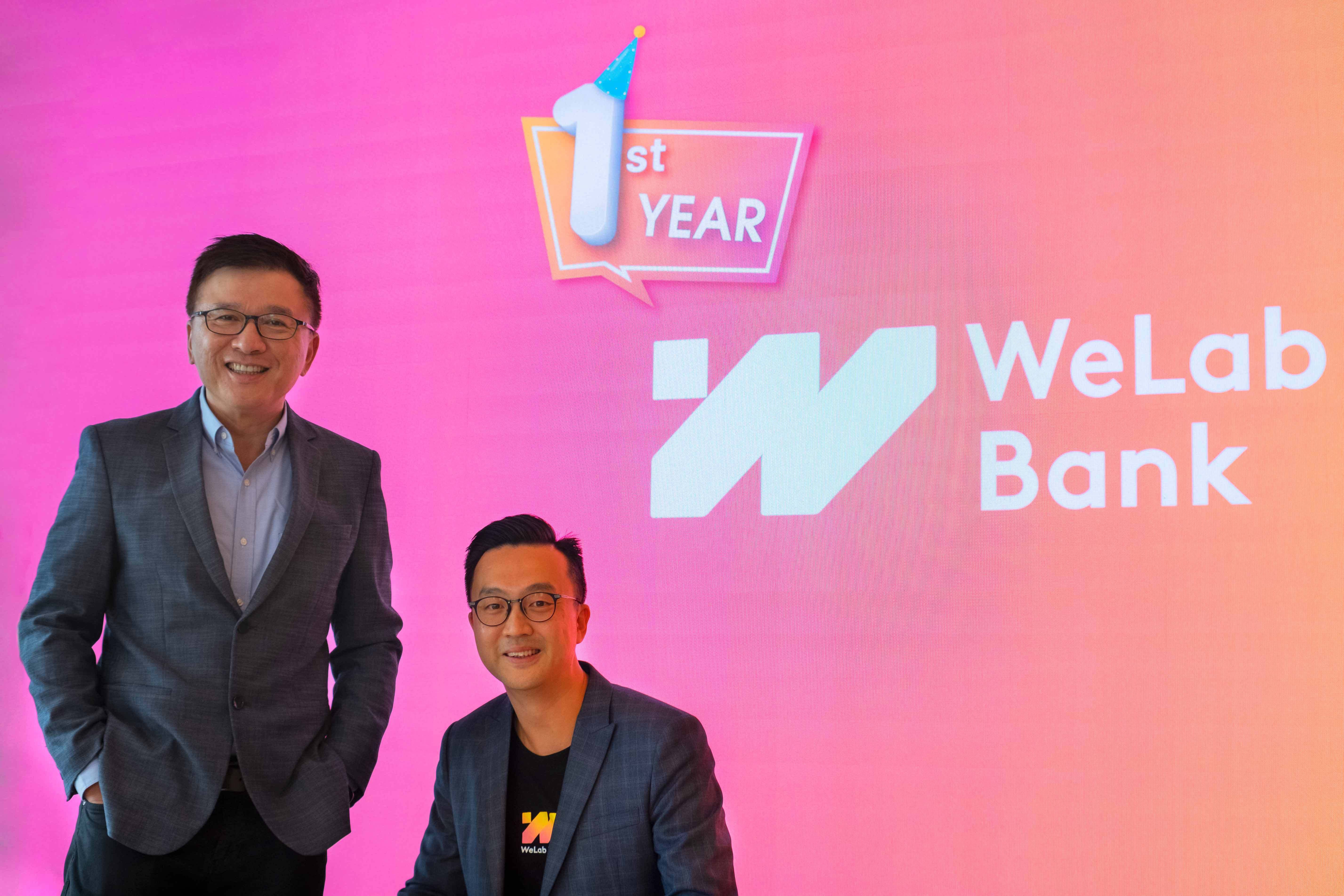 Group photo of WeLab Bank Chairman Professor KC Chan & CE Tat Lee.jpg